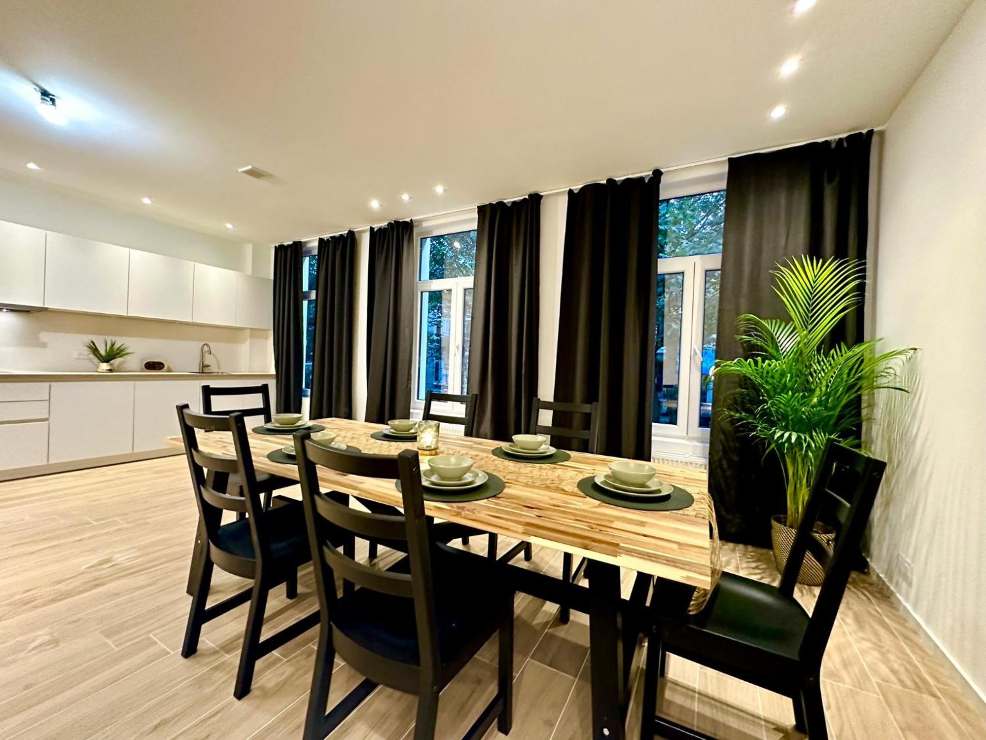 Luxury Suites Park By Rikas Hotels Anversa Esterno foto