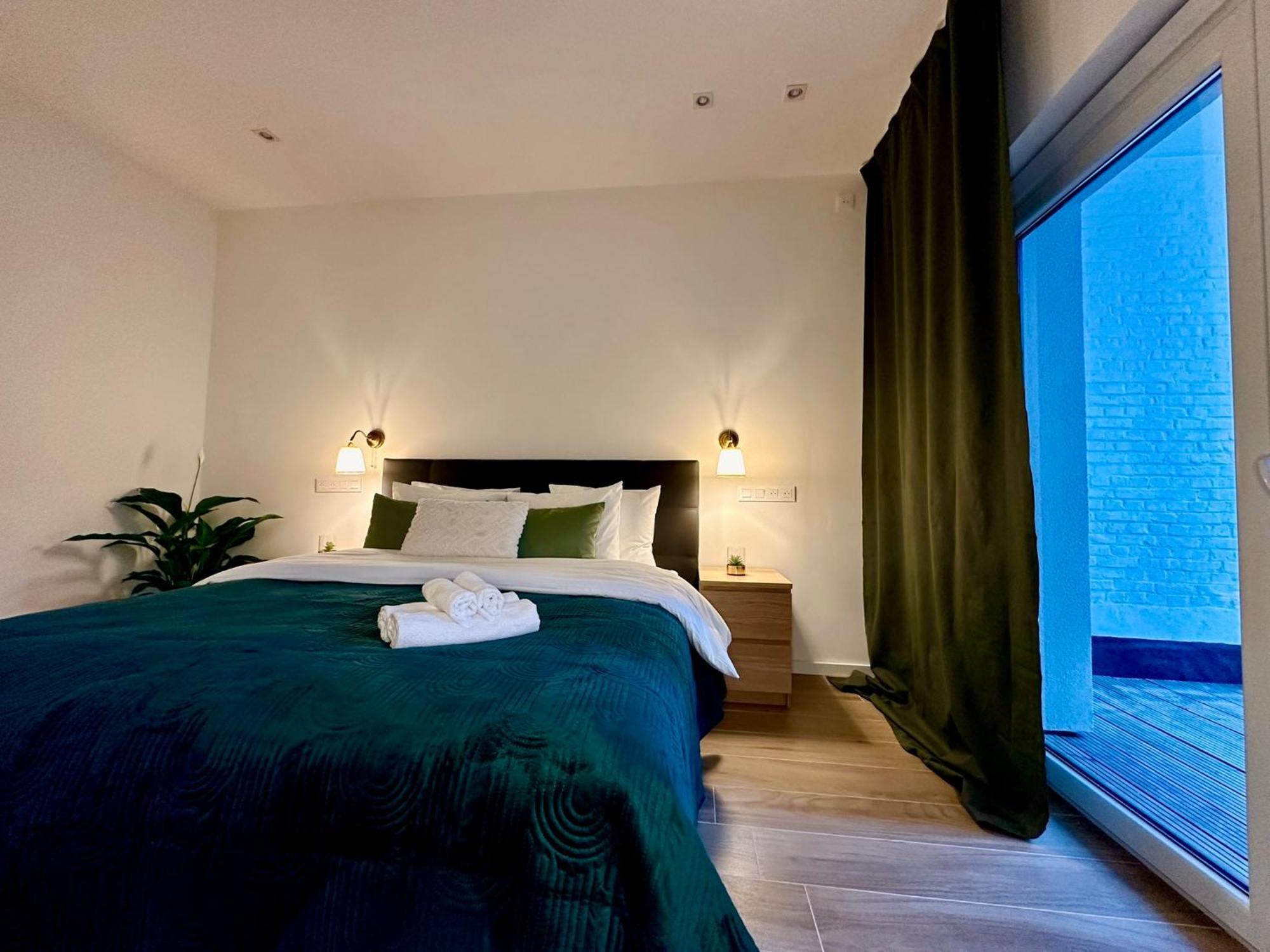 Luxury Suites Park By Rikas Hotels Anversa Esterno foto